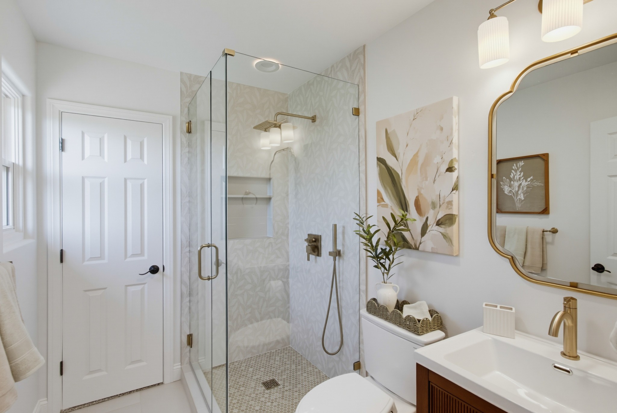 Virtual tour photo 58 of 131 for 5040 Colina Dr