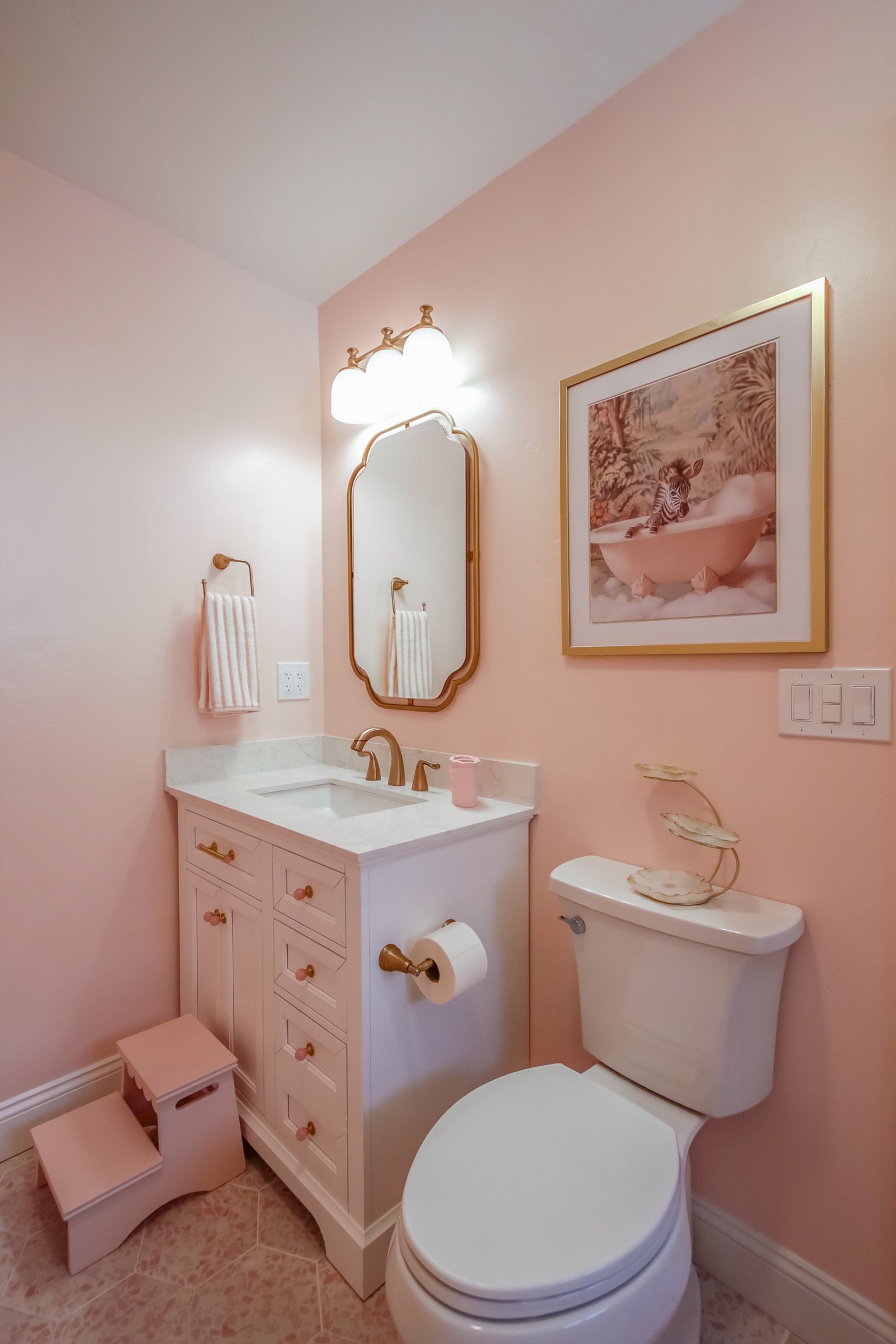 Virtual tour photo 72 of 131 for 5040 Colina Dr