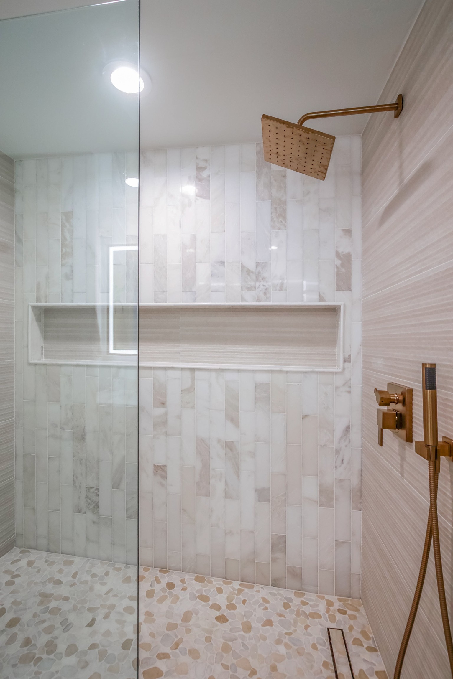 Virtual tour photo 98 of 131 for 5040 Colina Dr