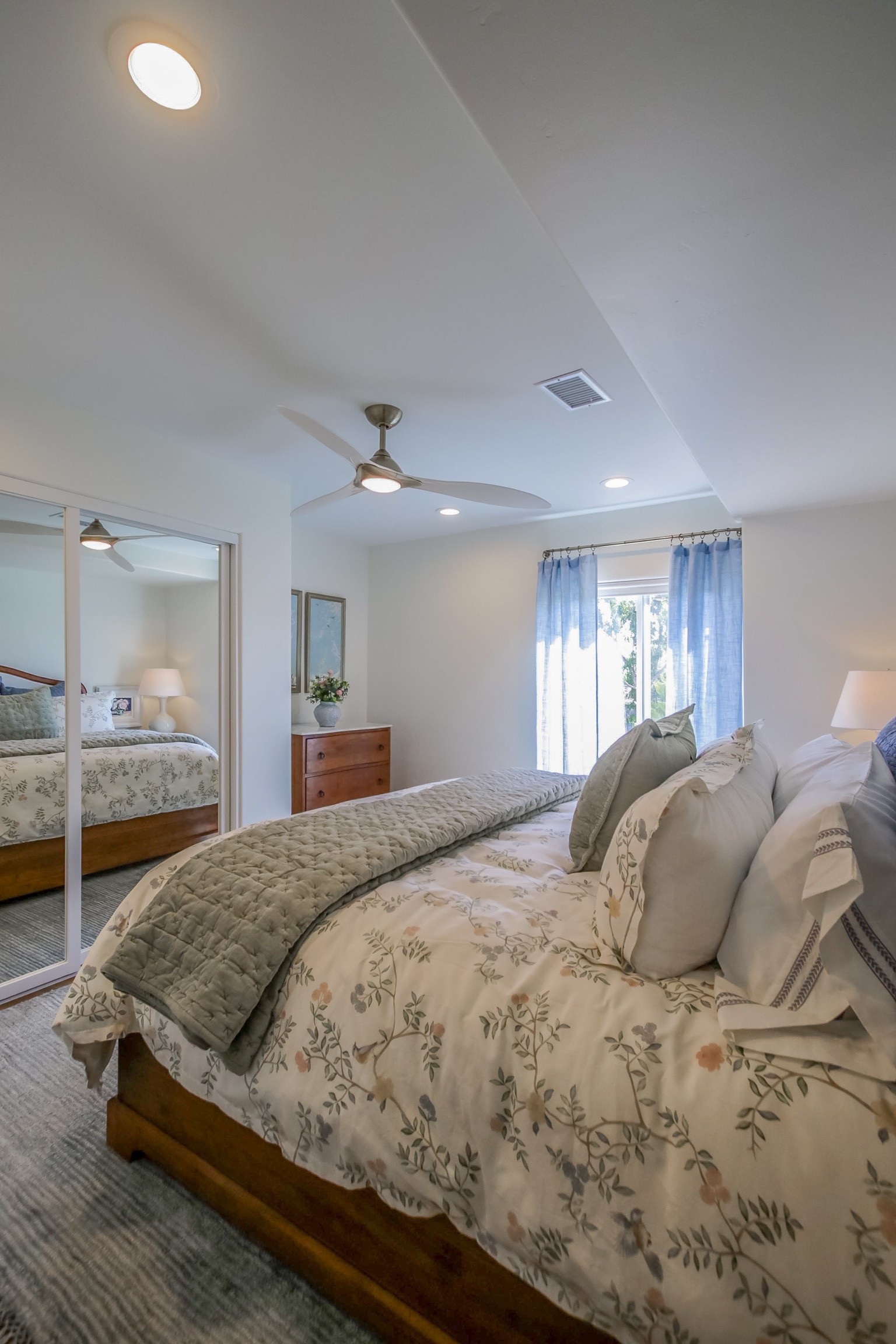Virtual tour photo 99 of 131 for 5040 Colina Dr