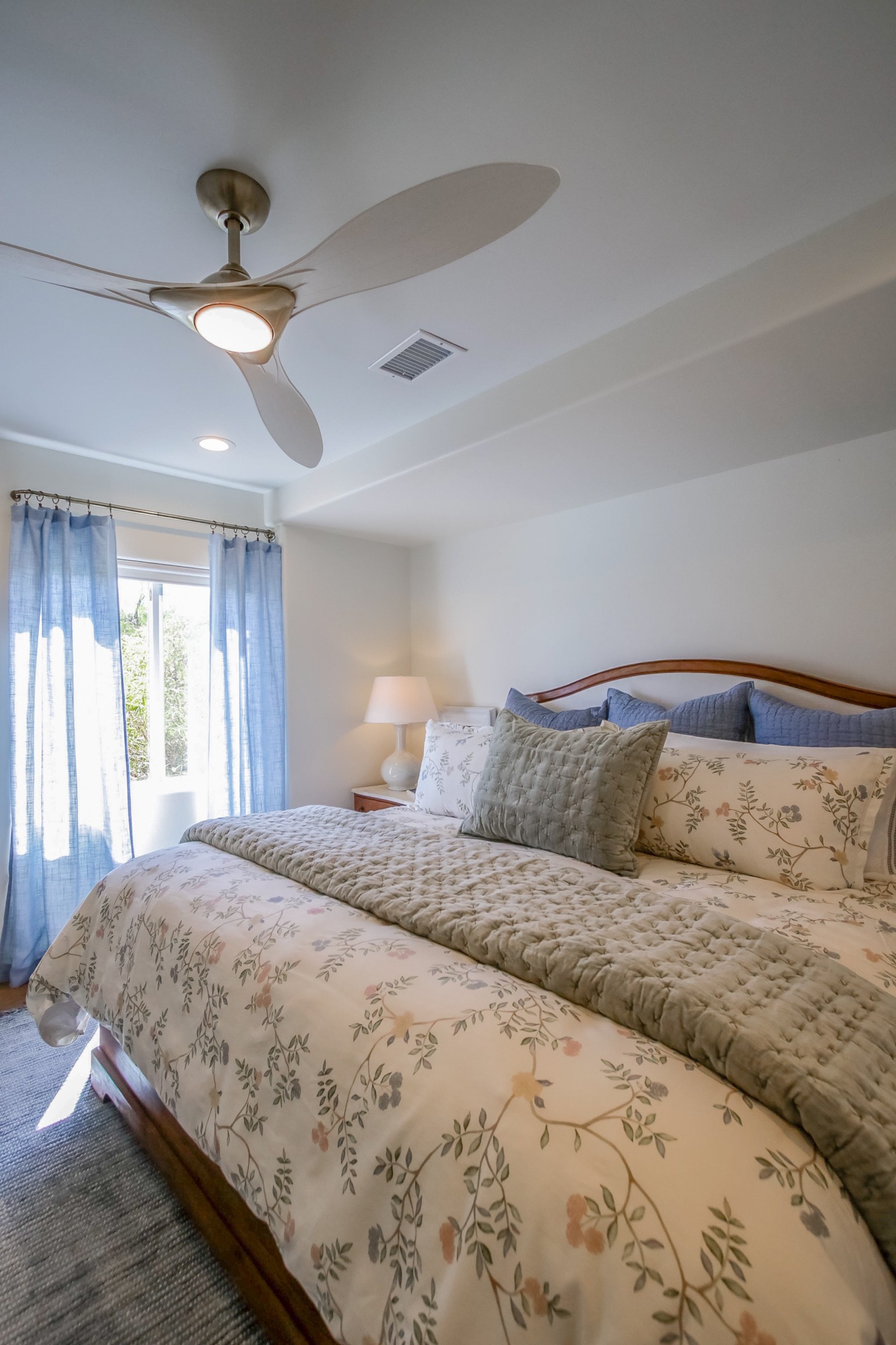 Virtual tour photo 100 of 131 for 5040 Colina Dr