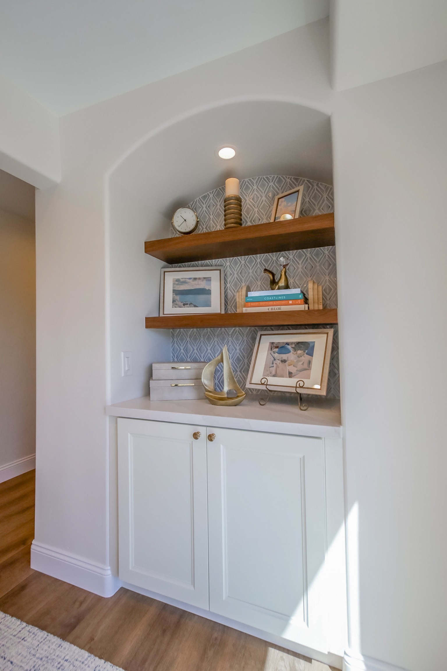 Virtual tour photo 102 of 131 for 5040 Colina Dr