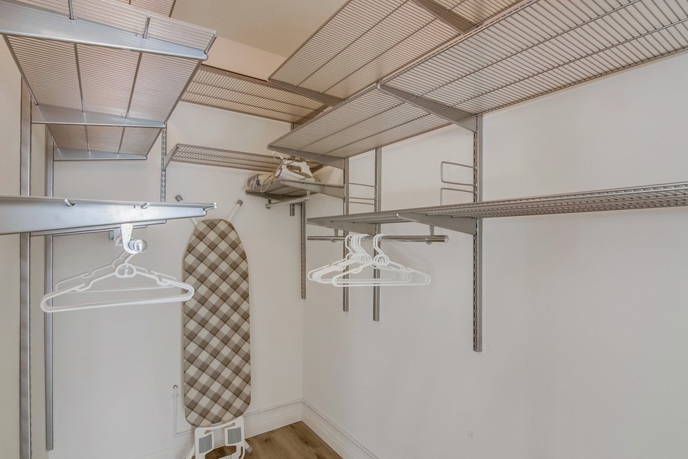 Virtual tour photo 29 of 45 for 5045 Niagara Ave