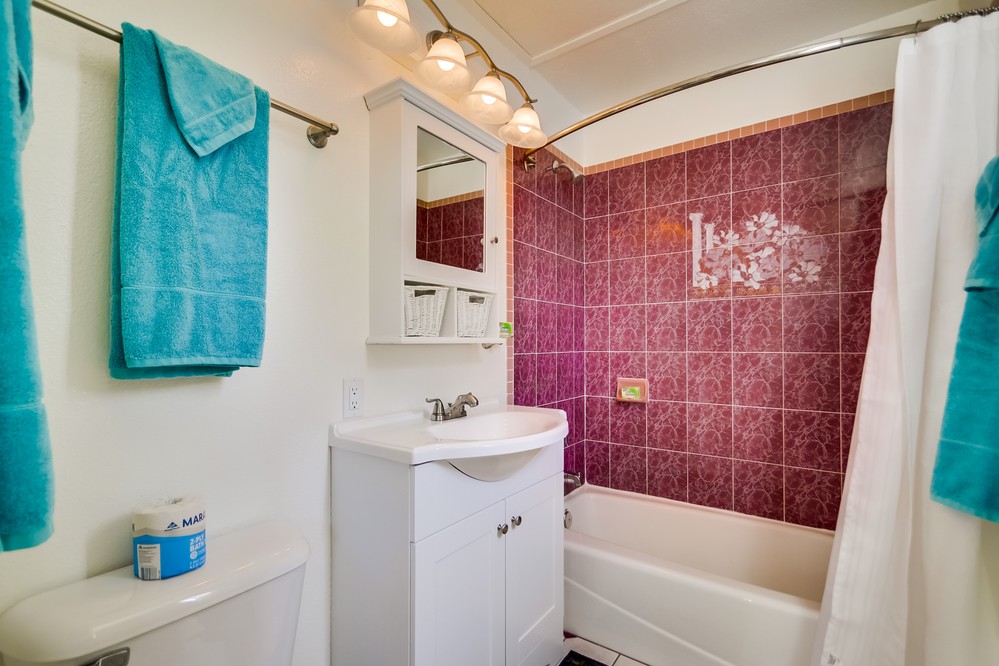 Virtual tour photo 24 of 44 for 5049 Narragansett Avenue