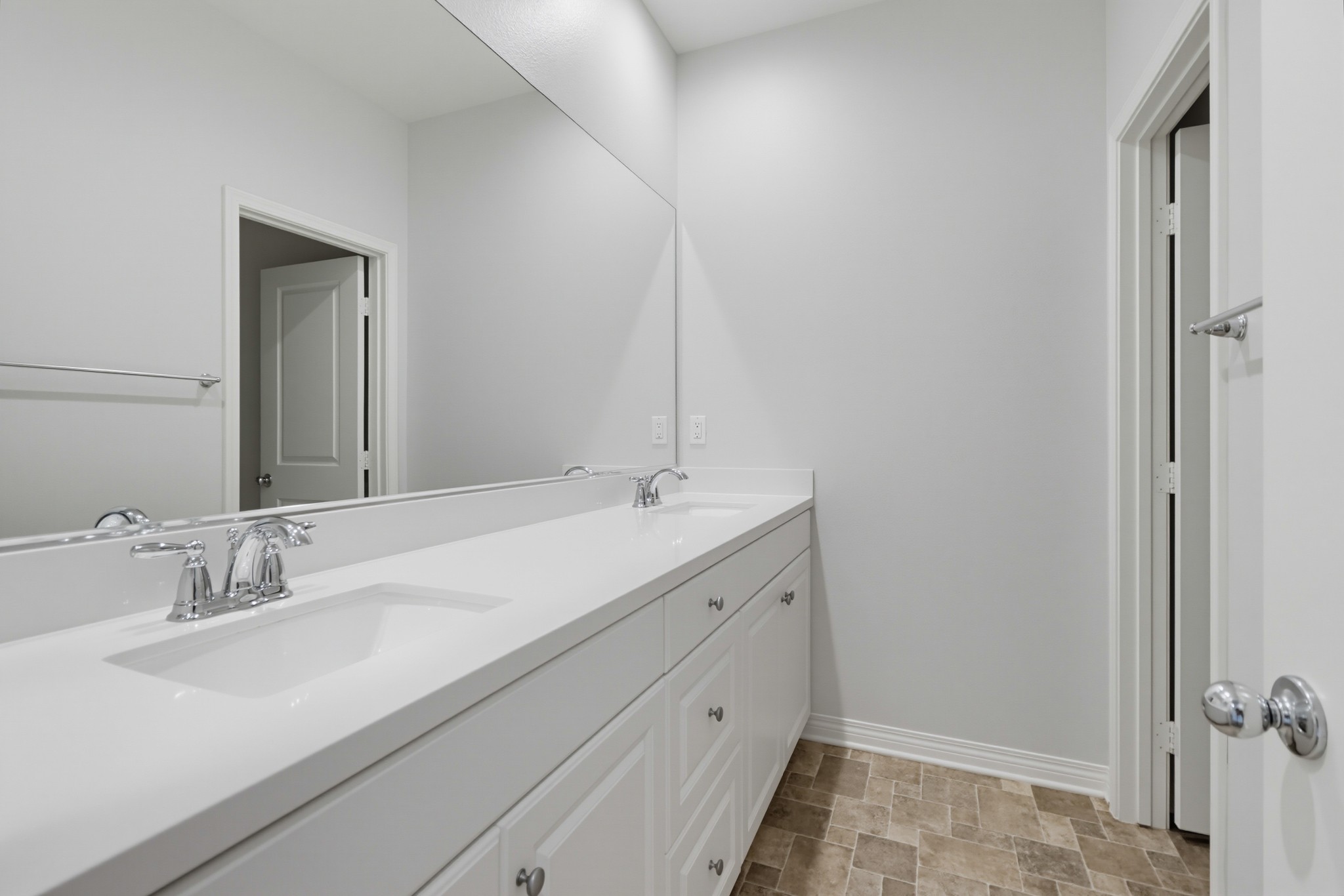 Virtual tour photo 36 of 49 for 505 Turnstone Ln