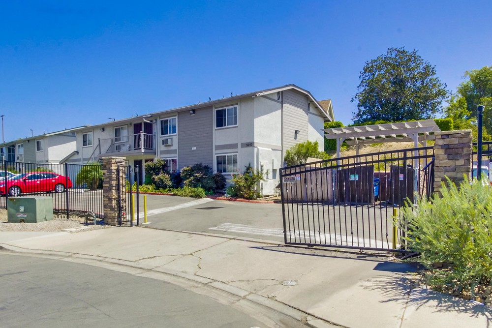 Virtual tour photo 3 of 28 for 5050 A St APT 11