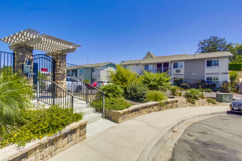Virtual tour photo 4 of 28 for 5050 A St APT 11