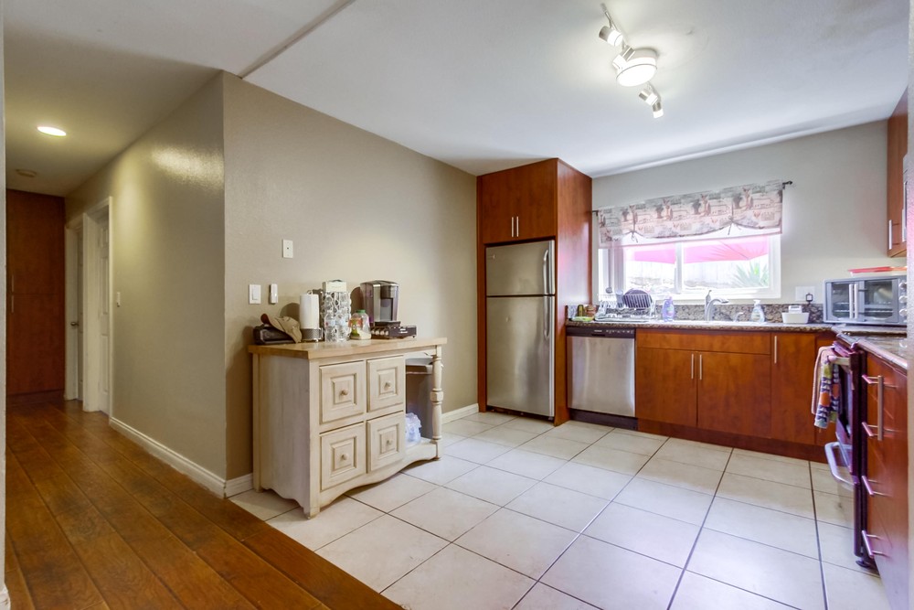 Virtual tour photo 12 of 28 for 5050 A St APT 11
