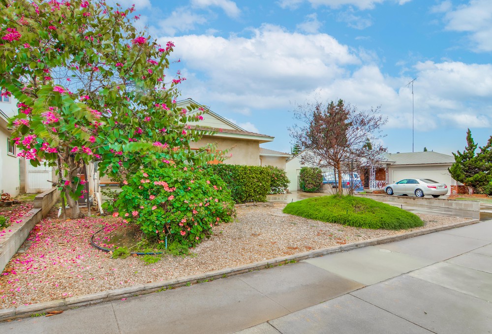 Virtual tour photo 4 of 56 for 5051 Orcutt Avenue