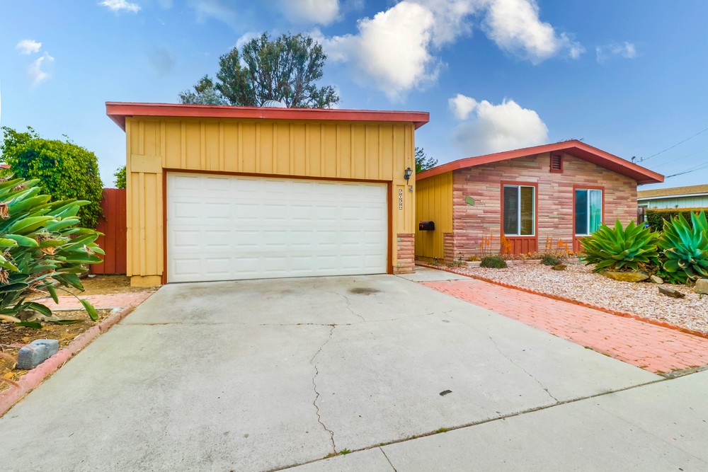 Virtual tour photo 4 of 38 for 5052 Capehart St