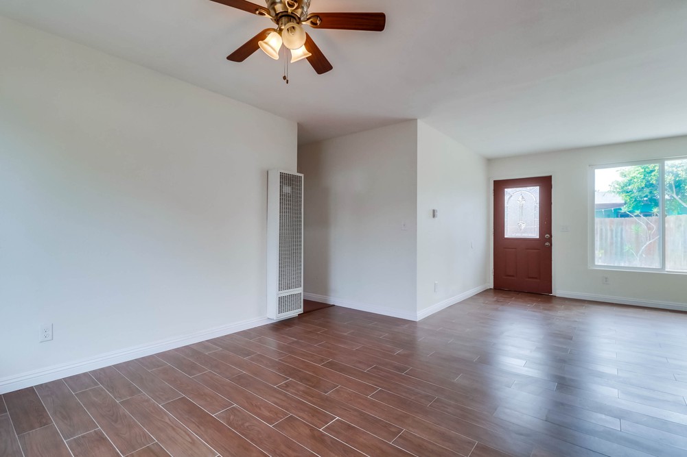 Virtual tour photo 12 of 38 for 5052 Capehart St