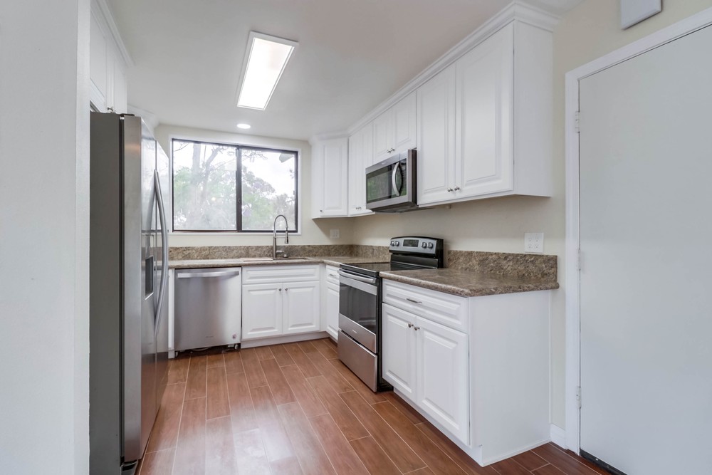 Virtual tour photo 14 of 38 for 5052 Capehart St