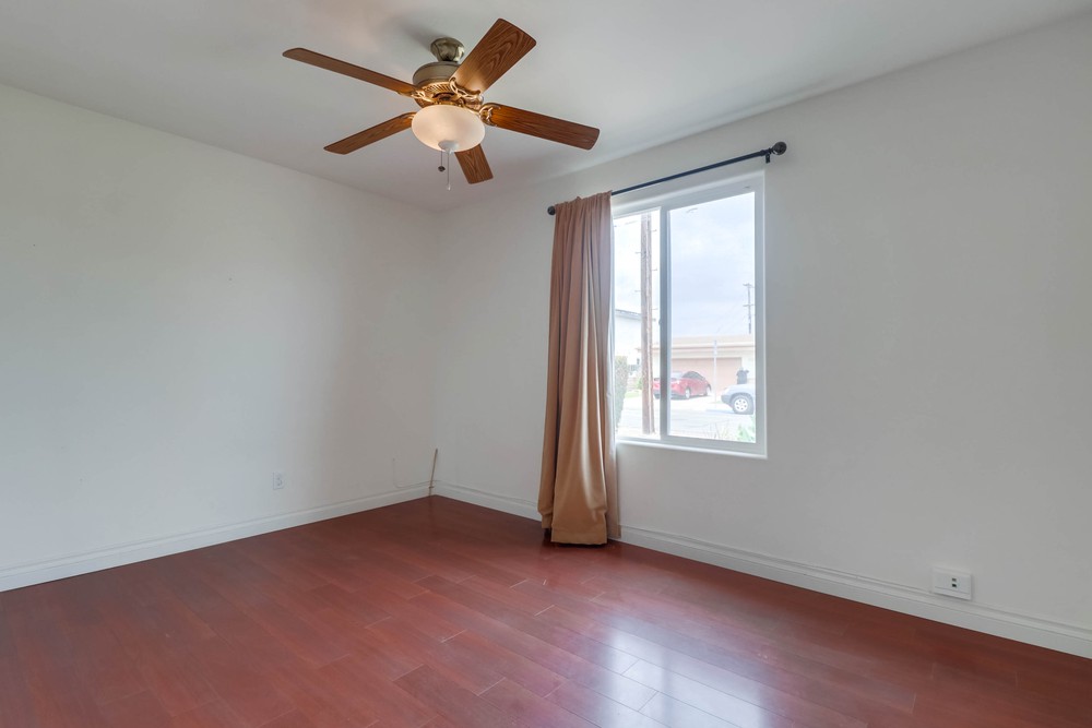 Virtual tour photo 18 of 38 for 5052 Capehart St