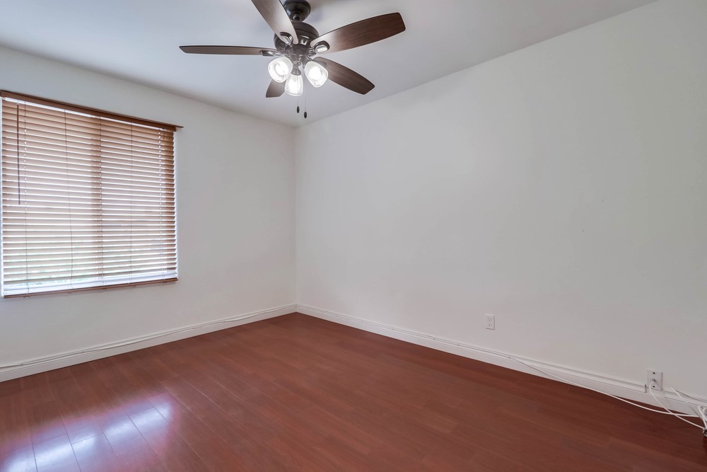 Virtual tour photo 25 of 38 for 5052 Capehart St