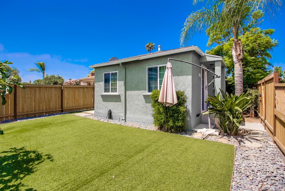 Virtual tour photo 5 of 33 for 5052 E Mountain View Dr