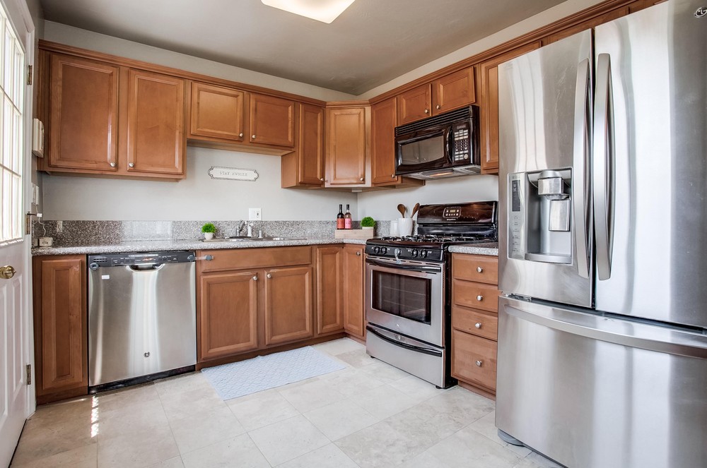 Virtual tour photo 17 of 33 for 5052 E Mountain View Dr