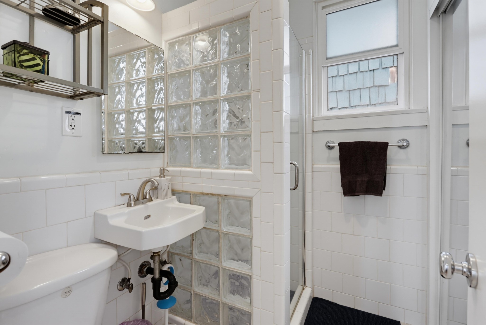 Virtual tour photo 16 of 43 for 5054 Muir Ave