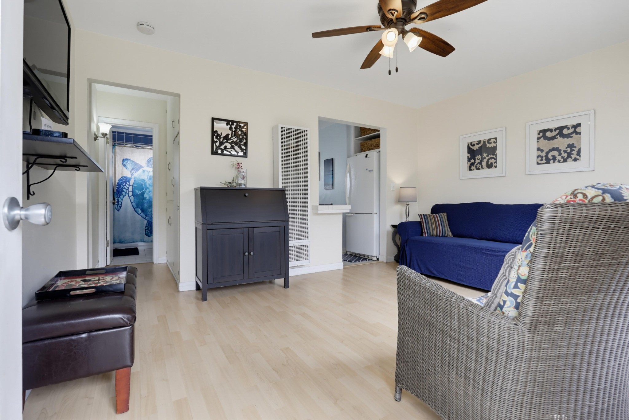 Virtual tour photo 25 of 43 for 5054 Muir Ave
