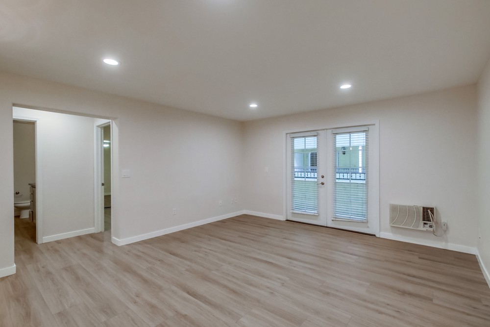 Virtual tour photo 11 of 42 for 5055 Collwood Blvd UNIT 107