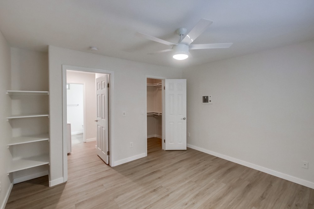 Virtual tour photo 26 of 42 for 5055 Collwood Blvd UNIT 107