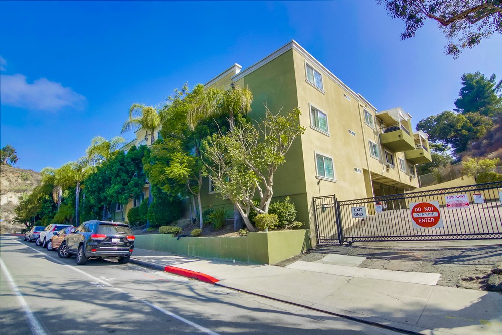 Virtual tour photo 1 of 39 for 5055 Collwood Blvd