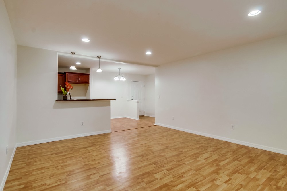 Virtual tour photo 10 of 39 for 5055 Collwood Blvd