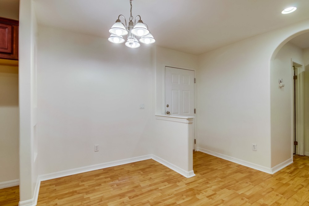 Virtual tour photo 14 of 39 for 5055 Collwood Blvd