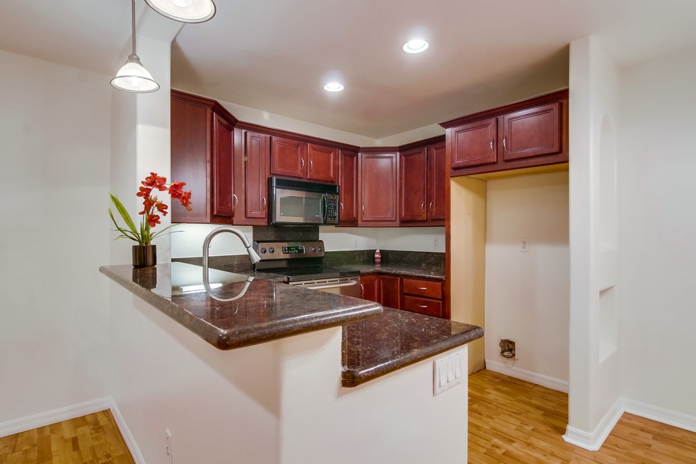 Virtual tour photo 19 of 39 for 5055 Collwood Blvd