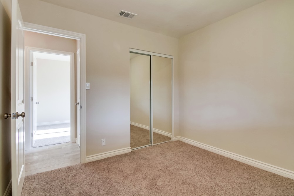 Virtual tour photo 43 of 56 for 5056 Dawne St