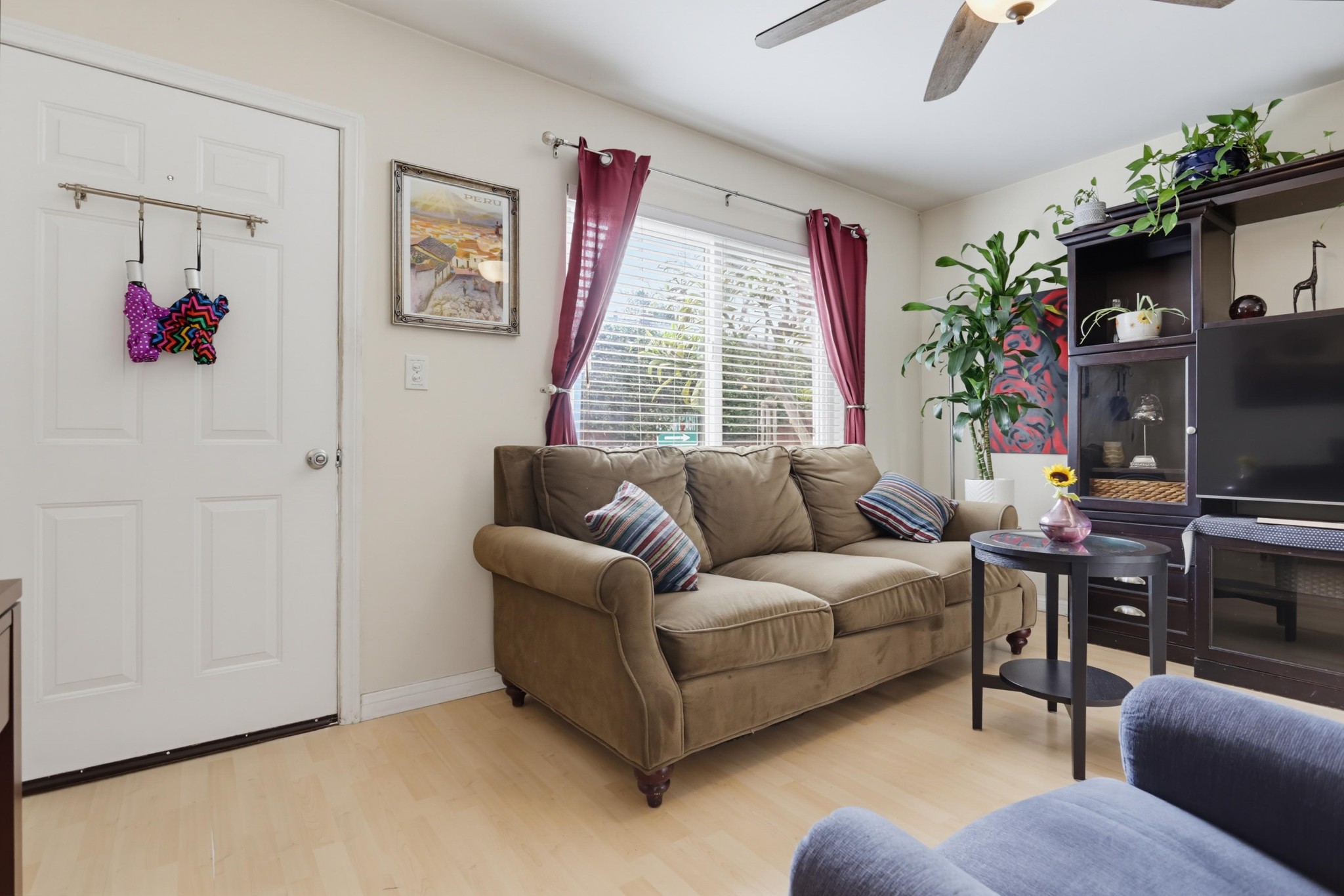 Virtual tour photo 5 of 16 for 5056 Muir Ave