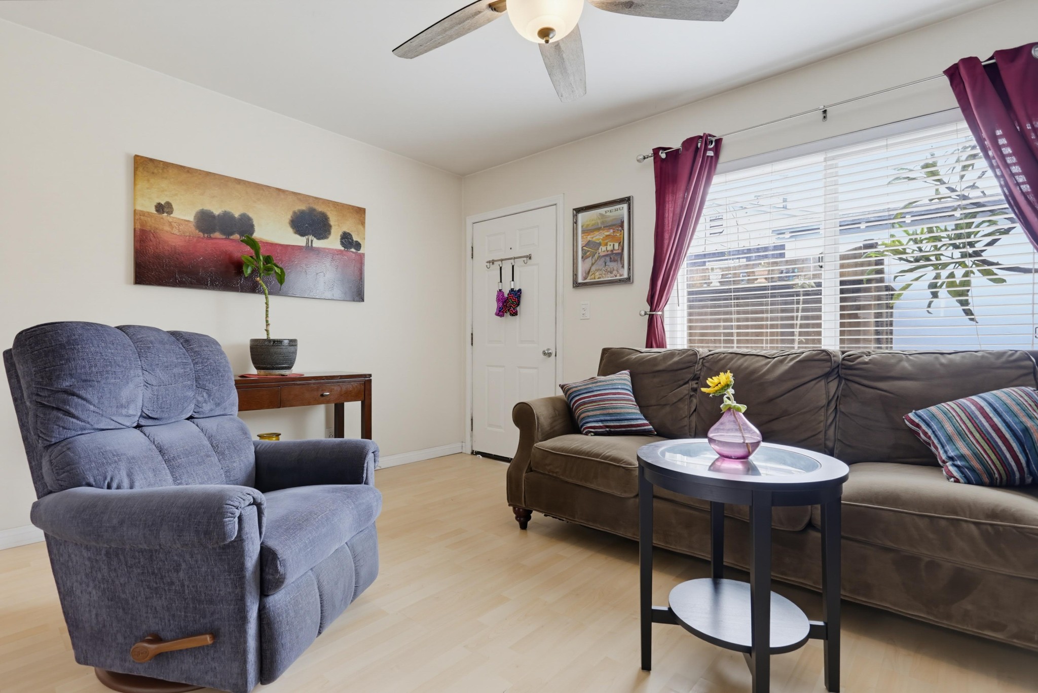 Virtual tour photo 6 of 16 for 5056 Muir Ave