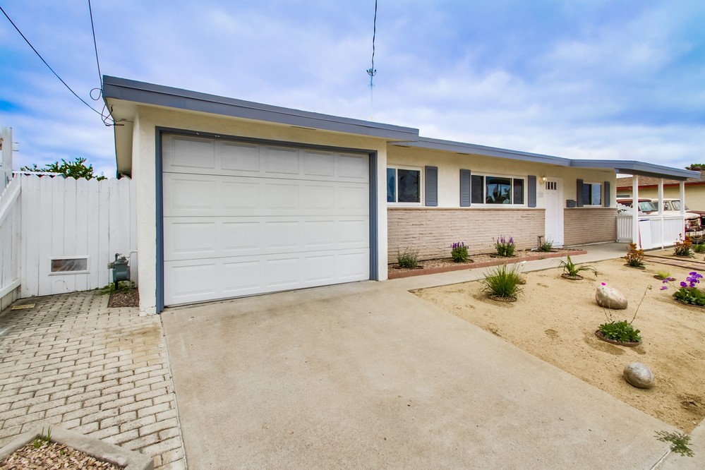 Virtual tour photo 3 of 45 for 5058 Kilkee Street