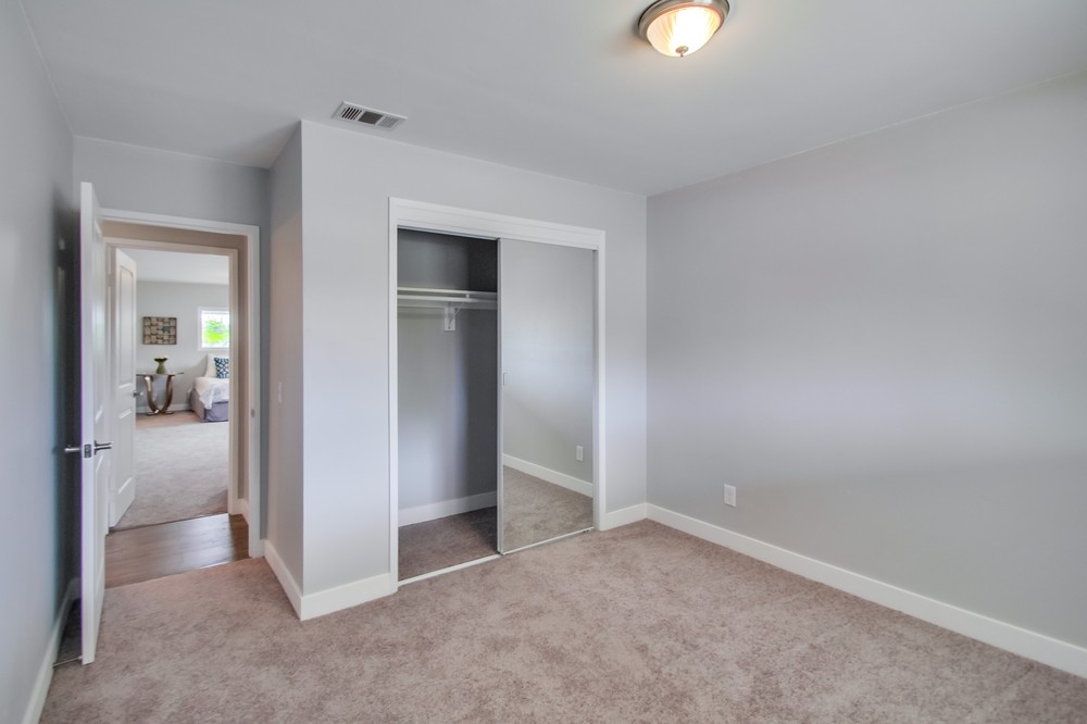 Virtual tour photo 32 of 45 for 5058 Kilkee Street