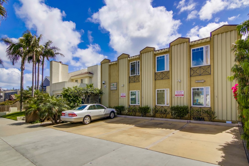 Virtual tour photo 4 of 42 for 5059 Niagara Ave #9