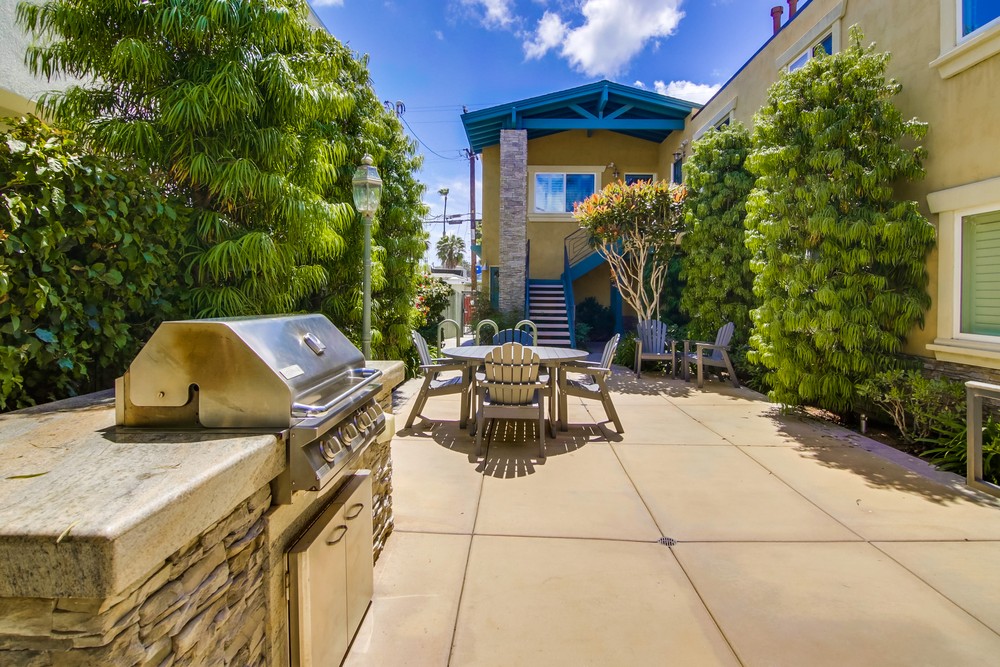 Virtual tour photo 6 of 42 for 5059 Niagara Ave #9