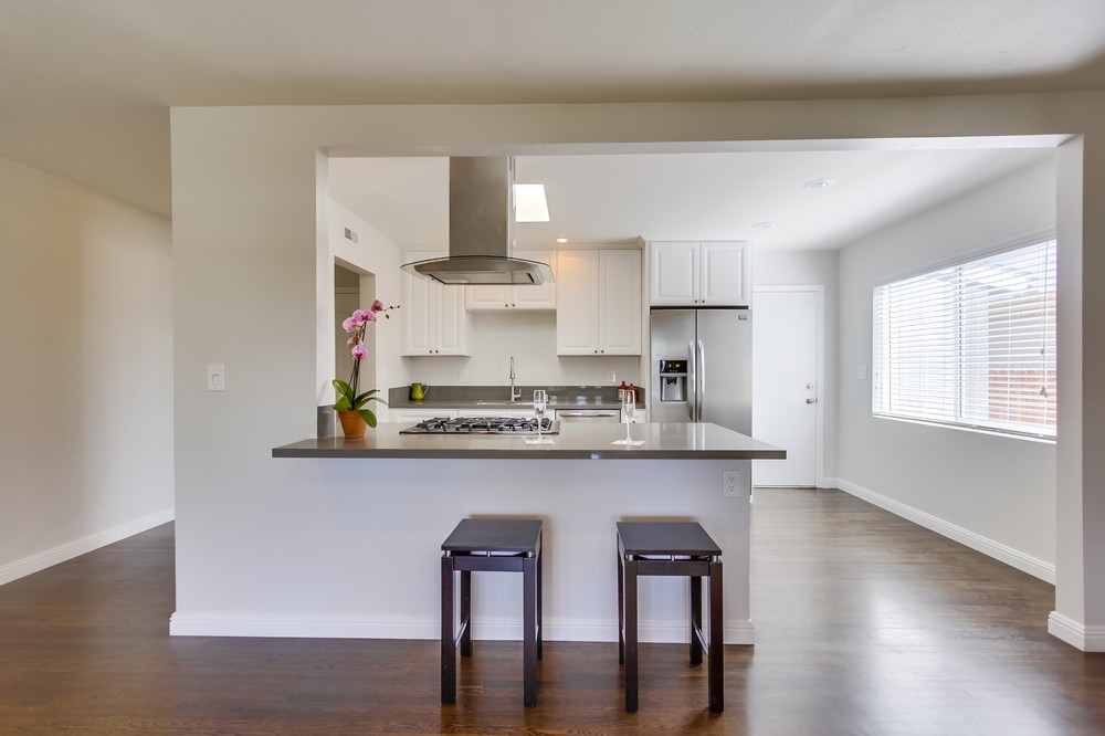 Virtual tour photo 10 of 30 for 5060 Cole Street