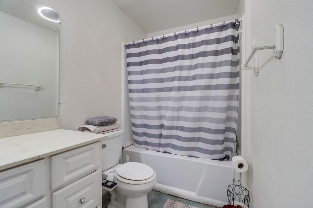 Virtual tour photo 16 of 21 for 5061 Marilou Rd APT 3