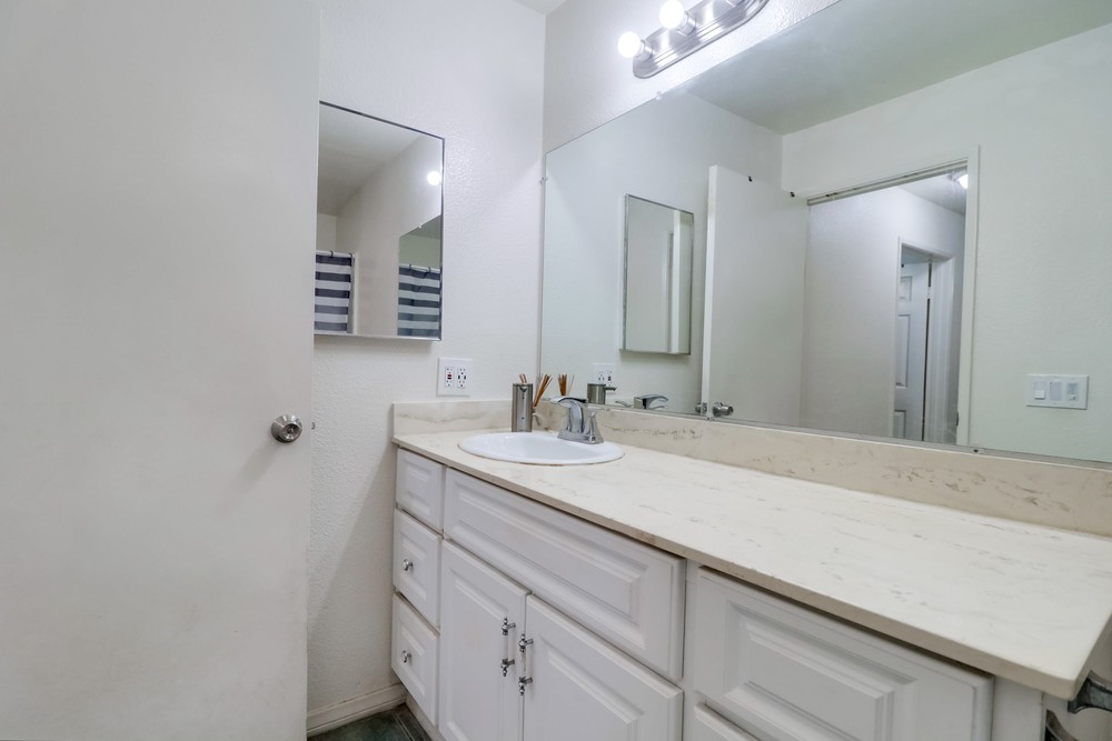 Virtual tour photo 17 of 21 for 5061 Marilou Rd APT 3