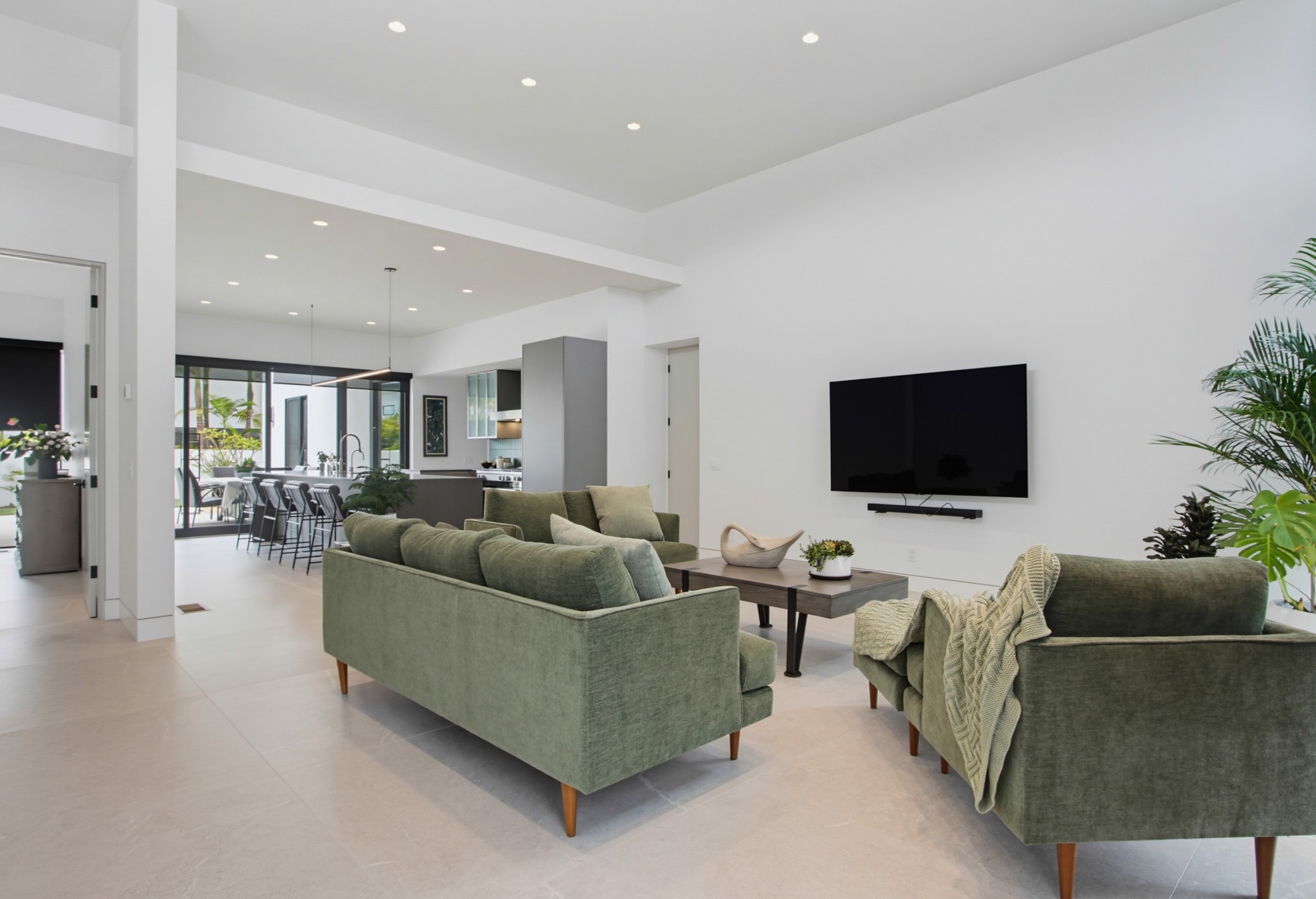 Virtual tour photo 6 of 41 for 5065 Los Robles Dr