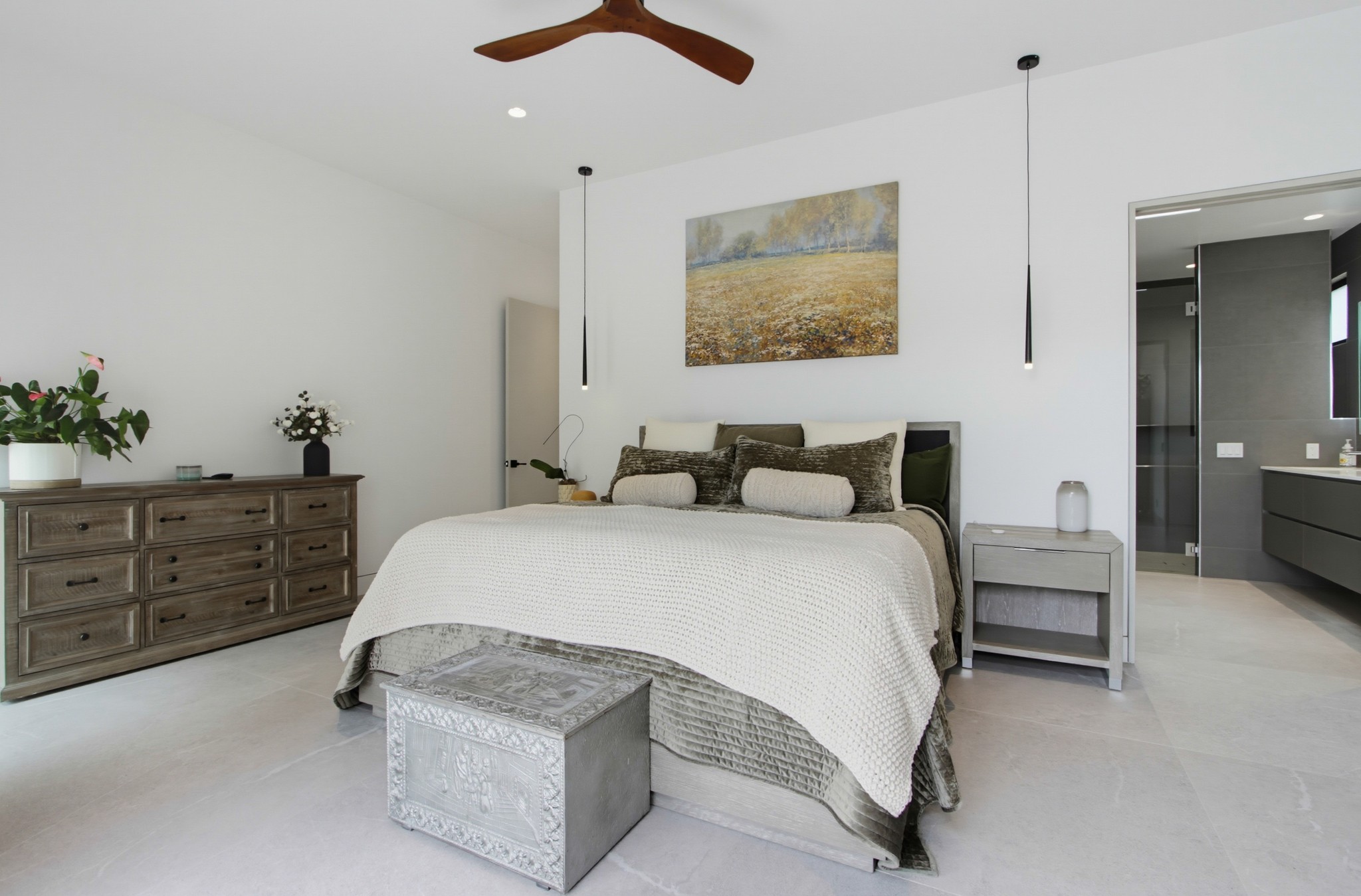 Virtual tour photo 21 of 41 for 5065 Los Robles Dr