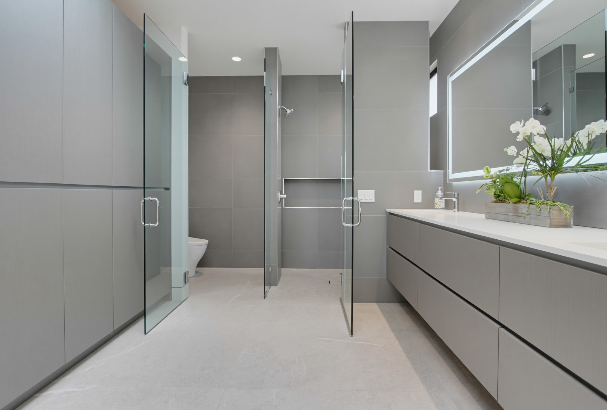 Virtual tour photo 26 of 41 for 5065 Los Robles Dr