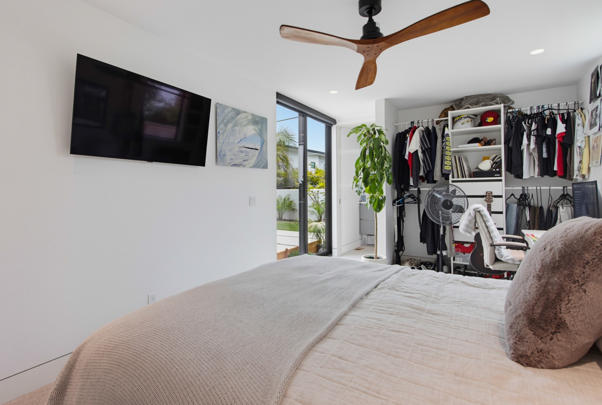 Virtual tour photo 30 of 41 for 5065 Los Robles Dr