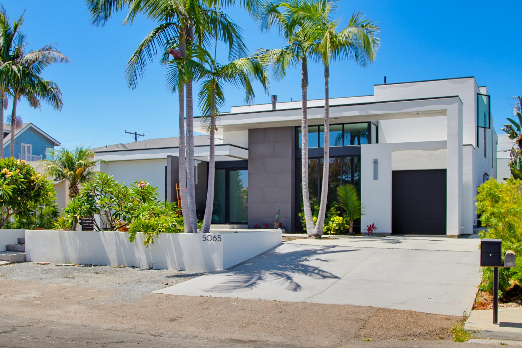 Virtual tour photo 4 of 28 for 5065 Los Robles Dr