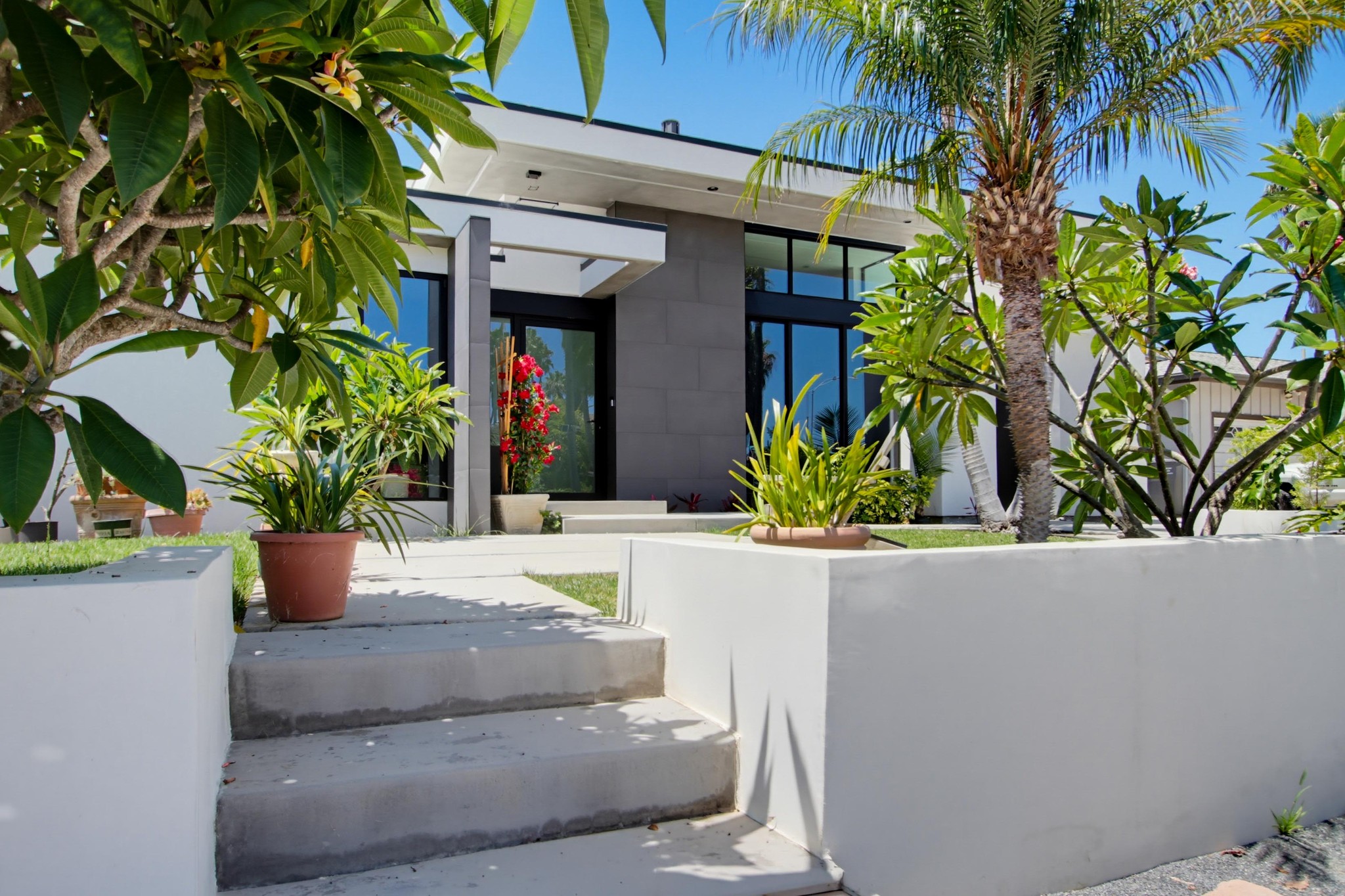 Virtual tour photo 6 of 28 for 5065 Los Robles Dr