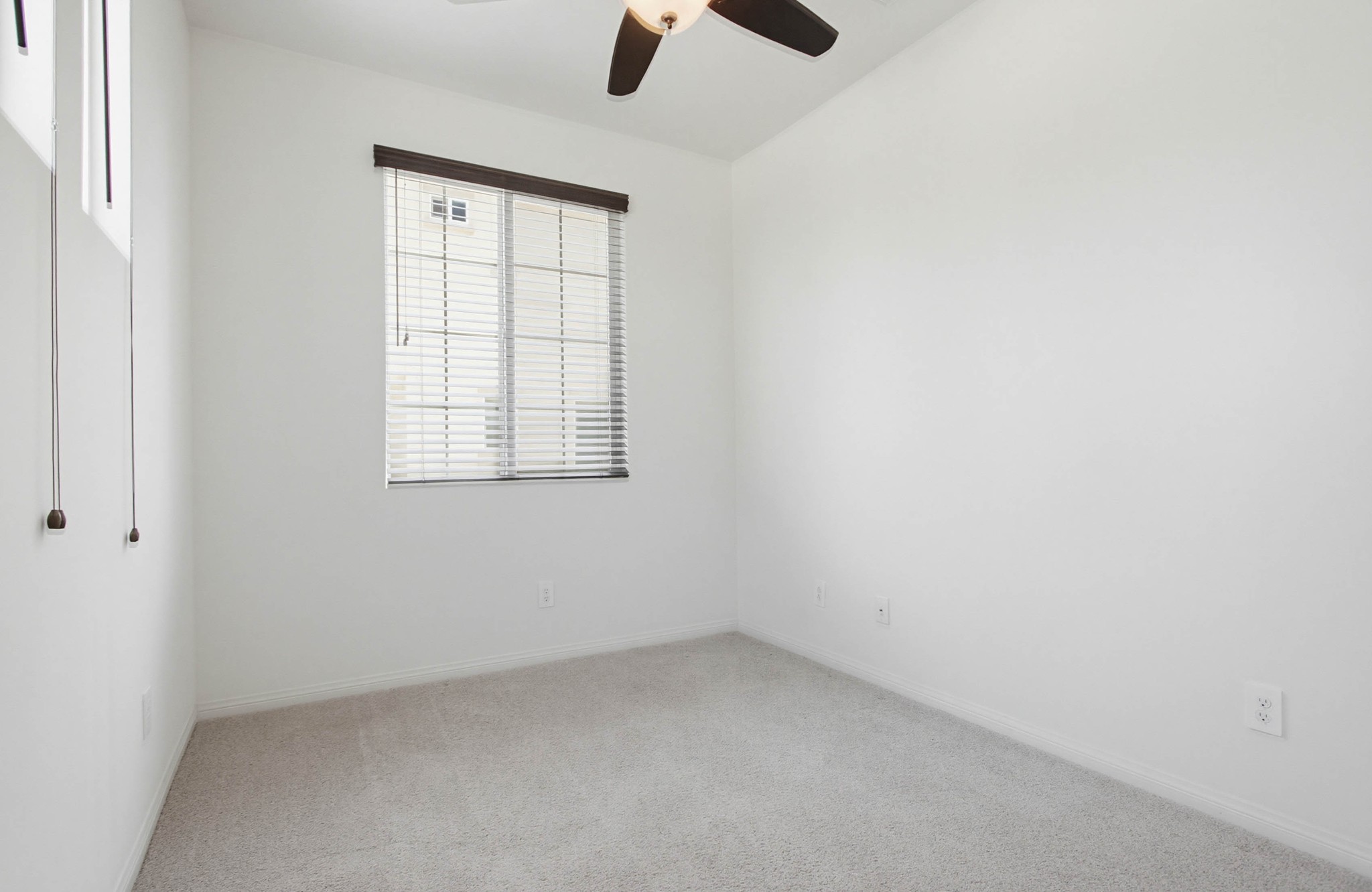 Virtual tour photo 32 of 44 for 5069 Cascade Way UNIT 101