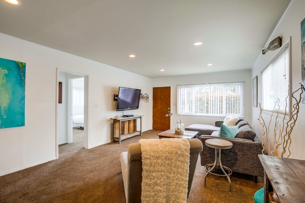 Virtual tour photo 9 of 52 for OB Surf Shack