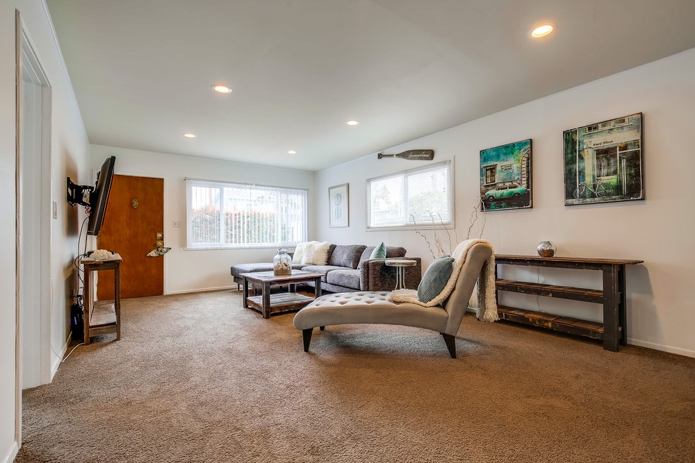 Virtual tour photo 11 of 52 for OB Surf Shack