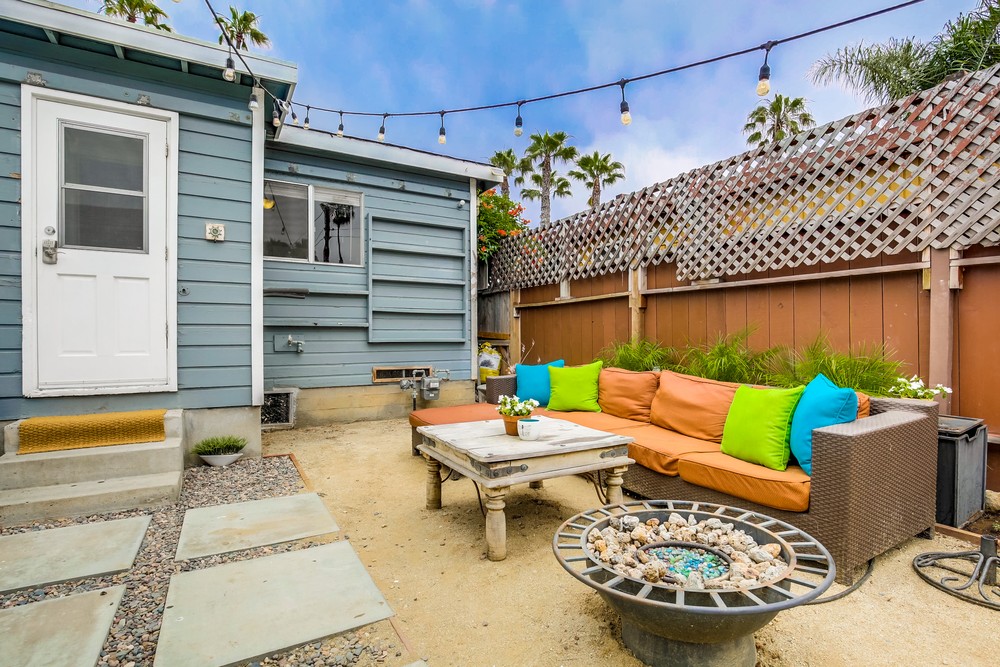 Virtual tour photo 39 of 52 for OB Surf Shack