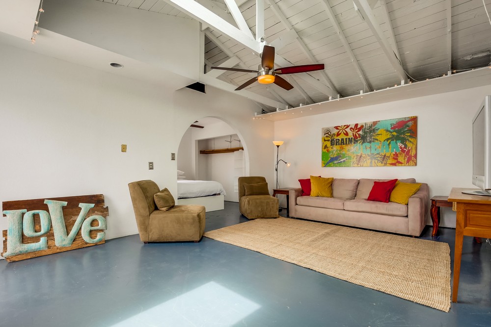 Virtual tour photo 46 of 52 for OB Surf Shack