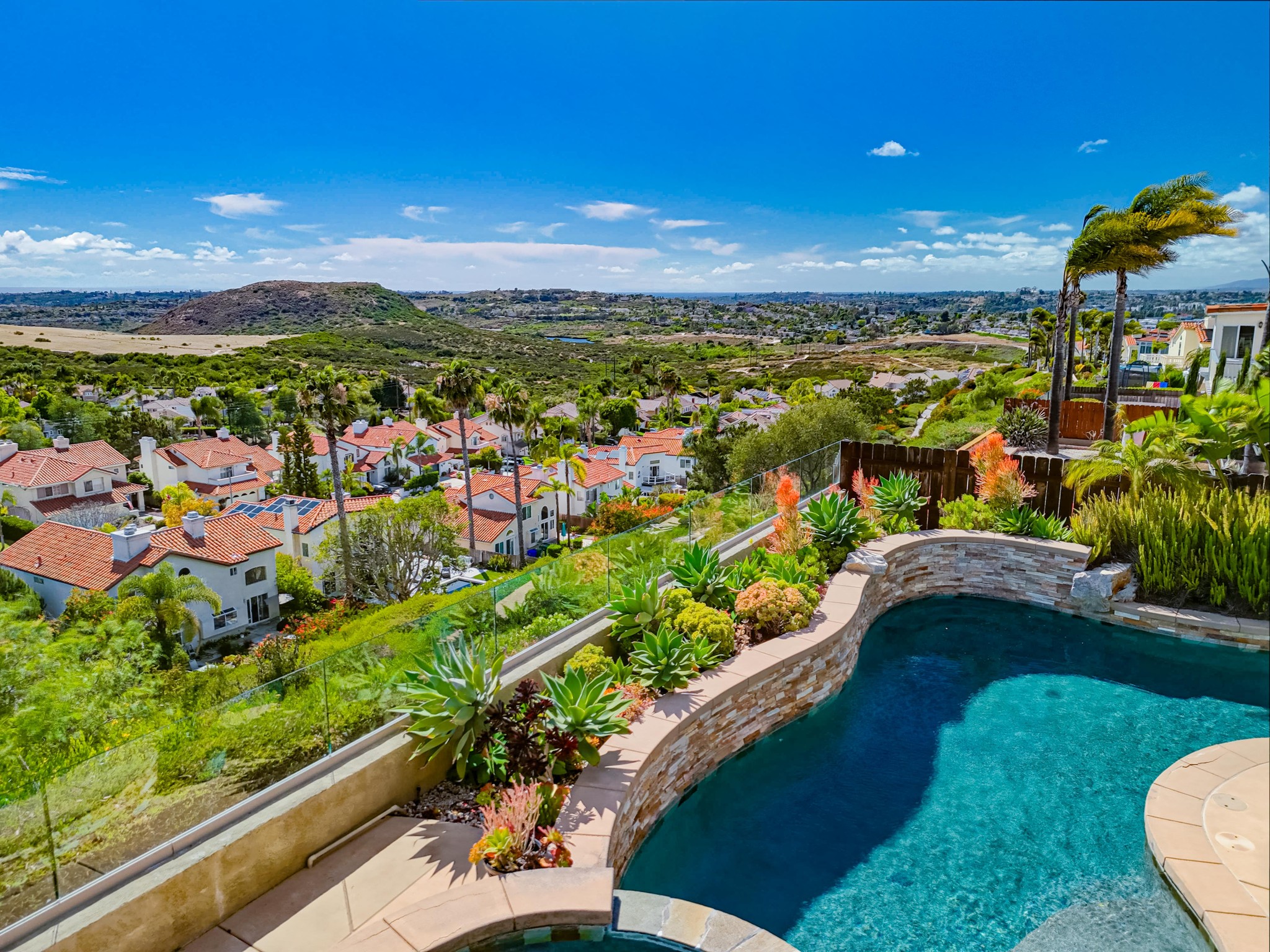 Virtual tour photo 12 of 31 for 5072 Viewridge Way